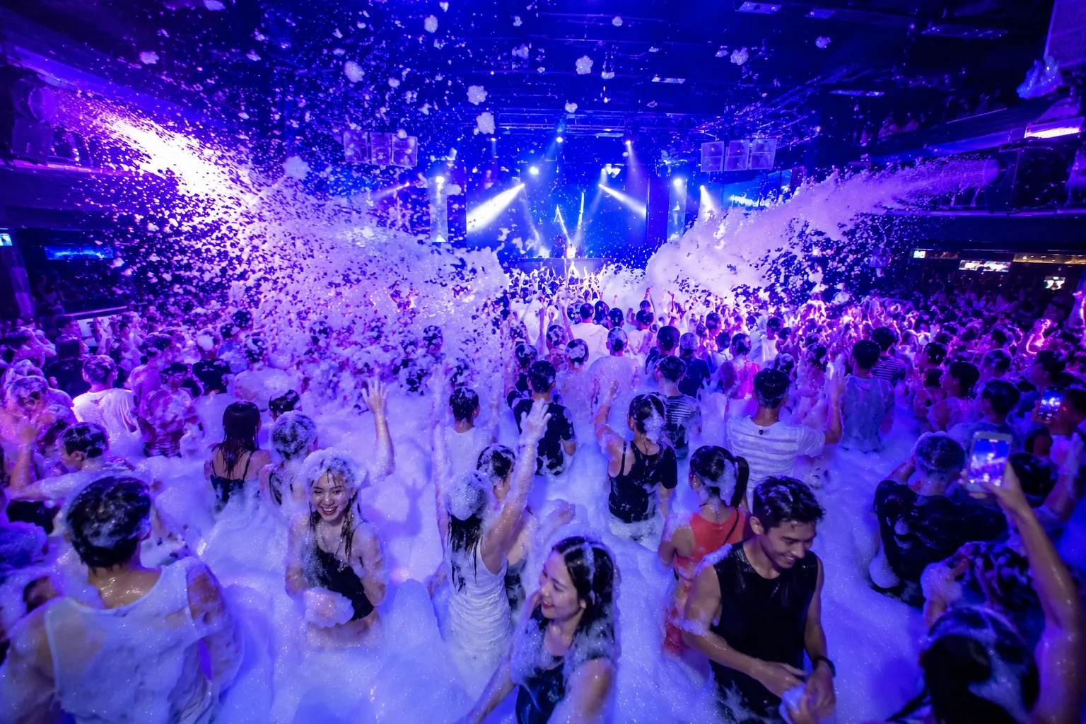 BEACH FOAM PARTY